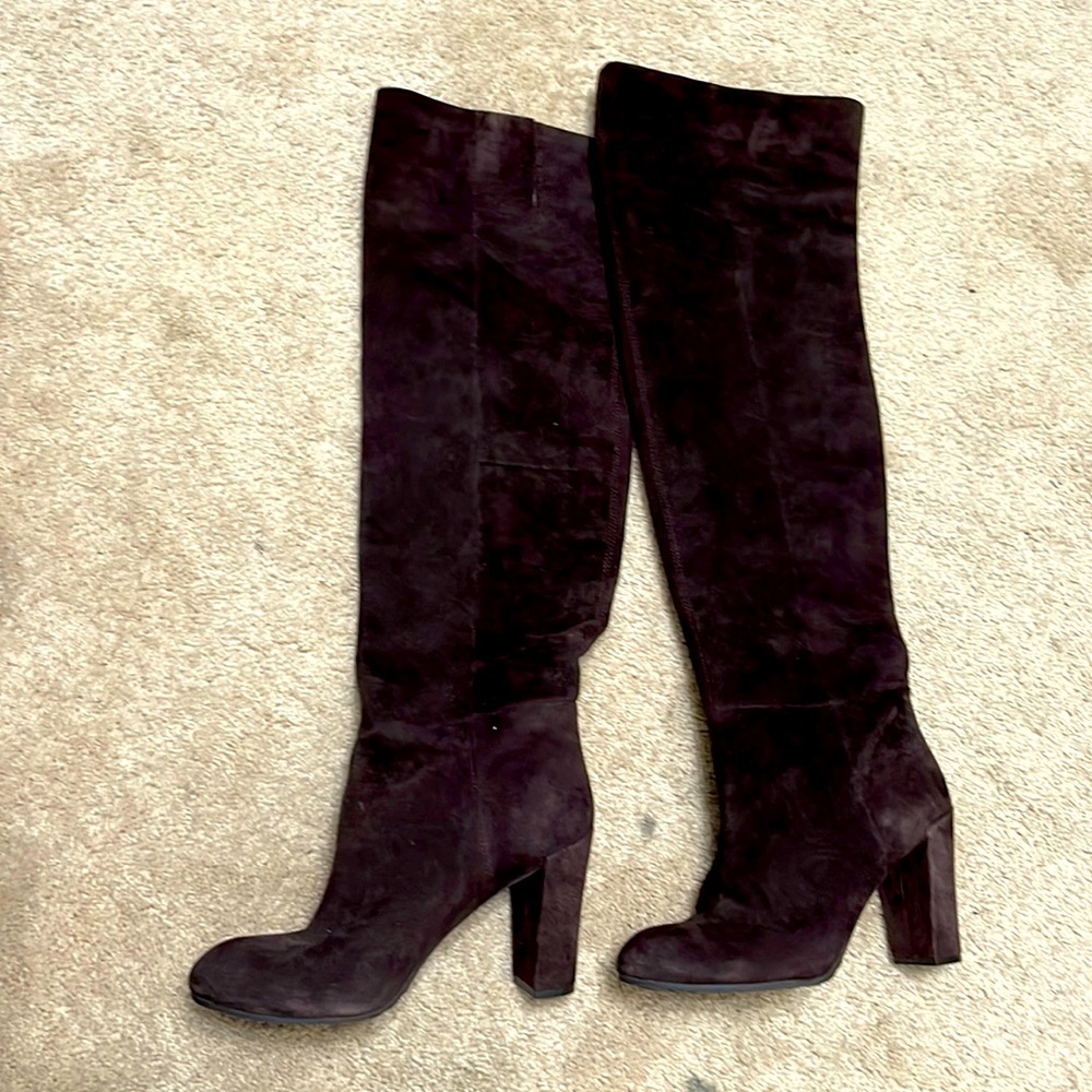 High rise heel velvet boots